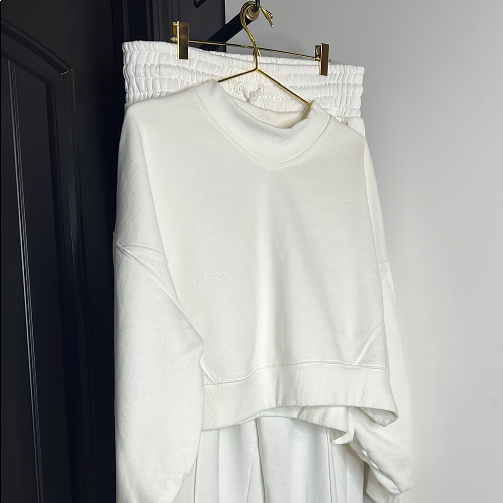 Missguided Cream Crop Top Jogger Set